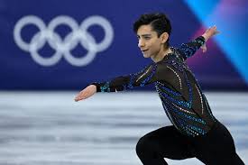 Donovan Carrillo prende el hielo del patinaje artístico de los Juegos Olímpicos de Invierno 2026
