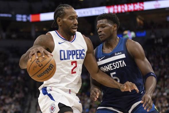 Clippers anotan puntos y golean a Timberwolves; Leonard marca 45 unidades